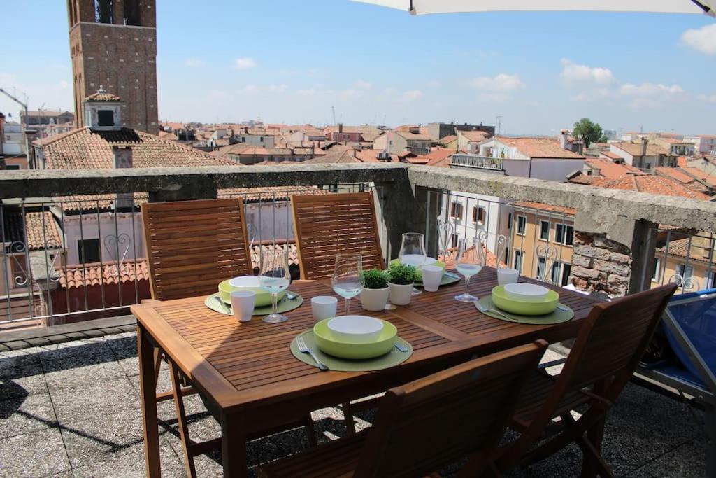 Apartment With Terrace In Chioggia'S Main Square المظهر الخارجي الصورة